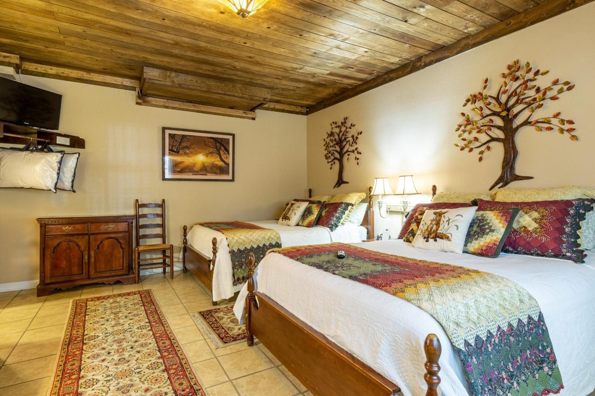 Hemlock Inn Блоуинг Рок Екстериор снимка