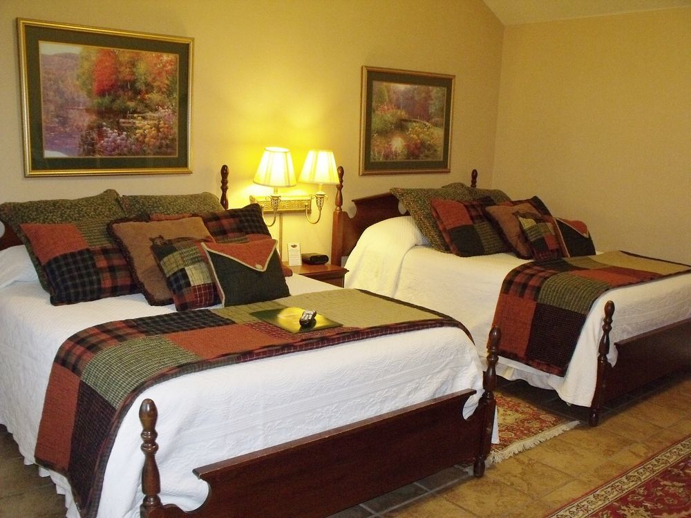 Hemlock Inn Блоуинг Рок Екстериор снимка