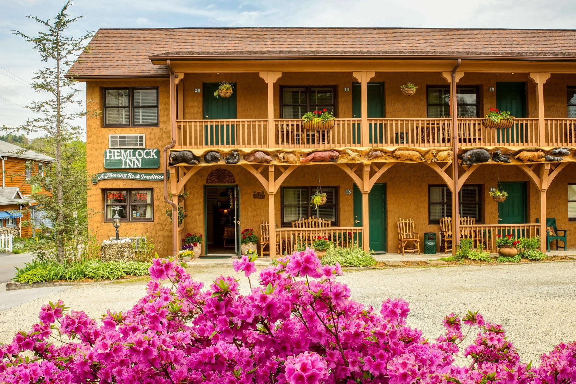 Hemlock Inn Блоуинг Рок Екстериор снимка